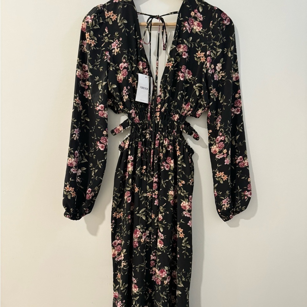 Maxi Dress - Picture 4 of 7